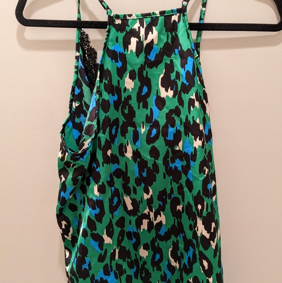 Beautiful Camisole tank top - Picture 3 of 3